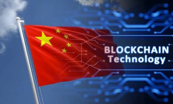 Блокчейн взлетает в Китае, но криптовалюта под запретом