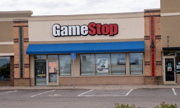 GameStop во втором финансовом квартале опережает оценки Street