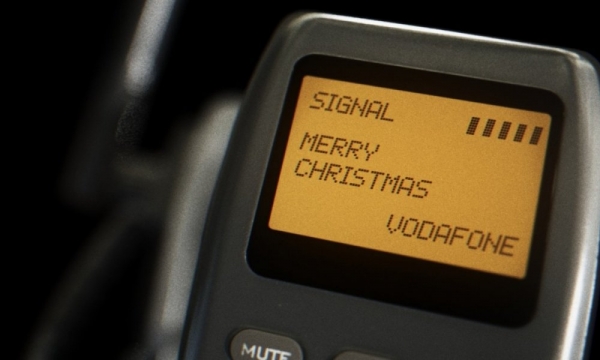 Vodafone продает первое в мире SMS-сообщение «С Рождеством» как NFT для благотворительности
